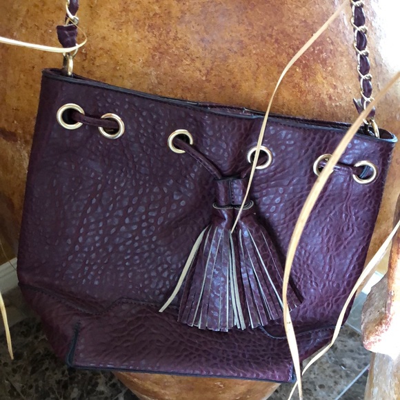 Cute burgundy light purse - Picture 1 of 3